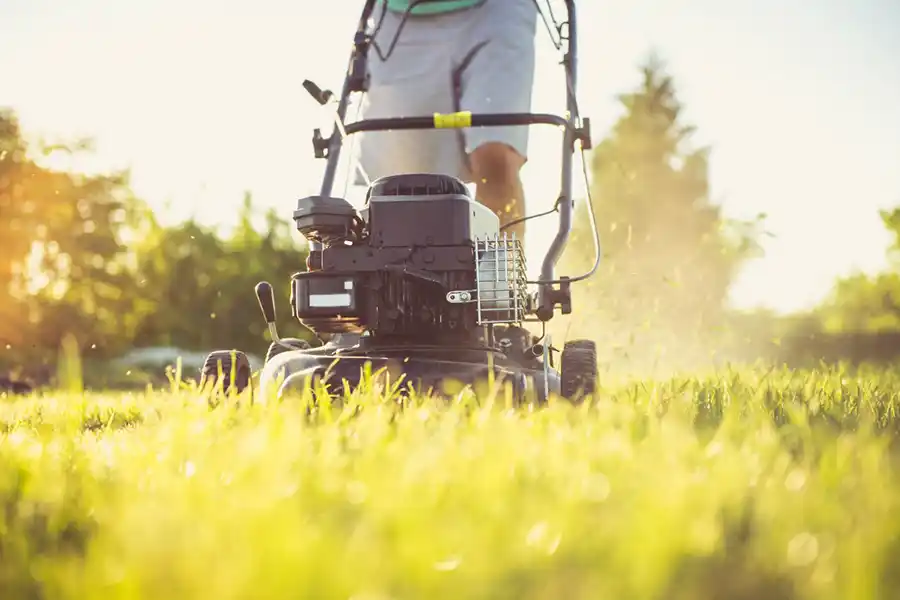 How to mow a lawn Waterbury, CT